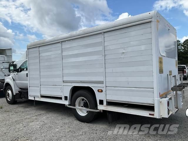 Ford F-650 Camion per la consegna bevande