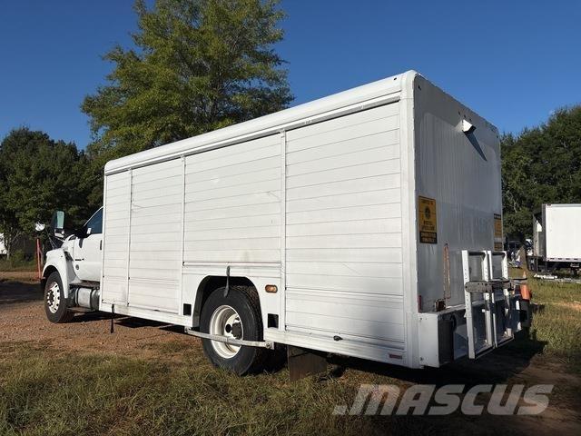 Ford F-650 Camion per la consegna bevande