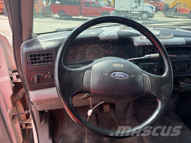 Ford F-650 Cisterna