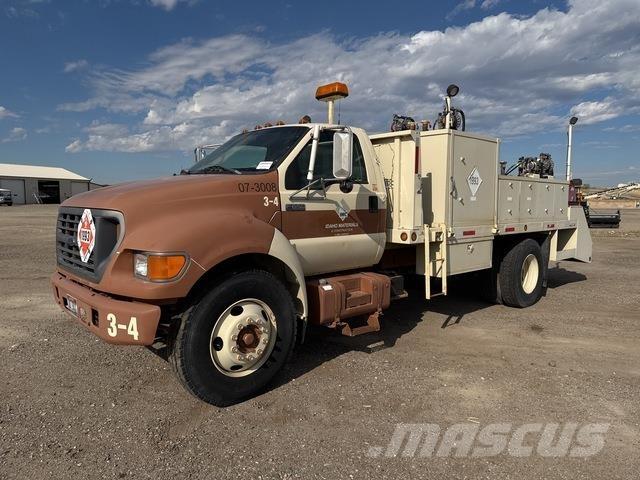 Ford F-650 Cisterna