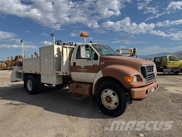 Ford F-650 Cisterna