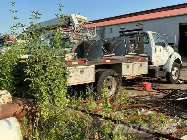 Ford F-650 Camion con sponde ribaltabili