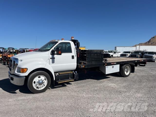 Ford F-650 Carroattrezzi
