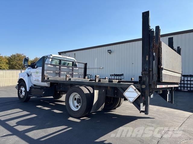 Ford F-650 Camion con sponde ribaltabili
