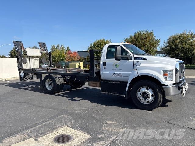 Ford F-650 Camion con sponde ribaltabili