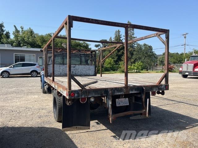 Ford F-700 Camion con sponde ribaltabili