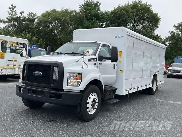 Ford F-750 Camion per la consegna bevande