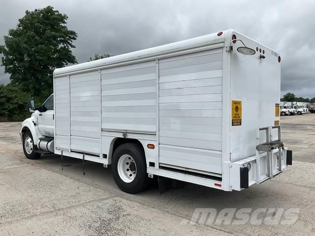 Ford F-750 Camion per la consegna bevande
