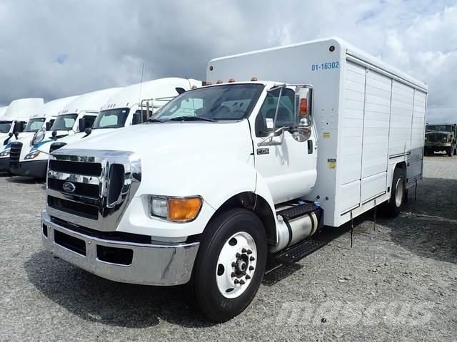 Ford F-750 Camion per la consegna bevande