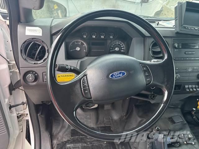 Ford F-750 Camion per la consegna bevande