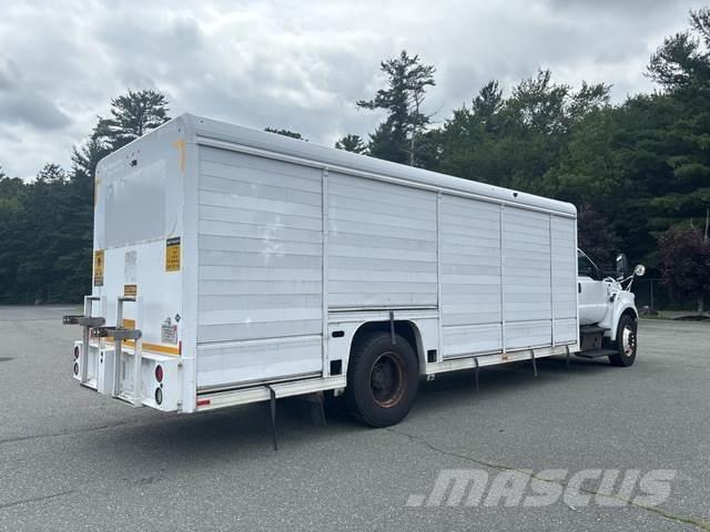 Ford F-750 Camion per la consegna bevande