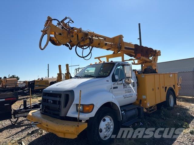 Ford F-750 Autocarro per perforatrice mobile