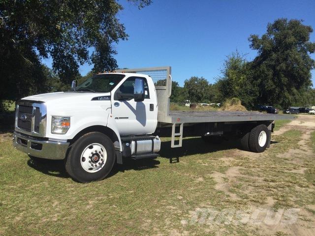 Ford F-750 Camion con sponde ribaltabili