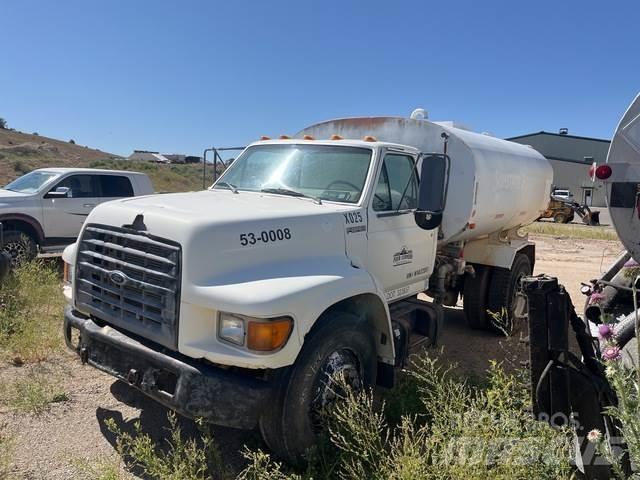 Ford F-800 Autocisterne