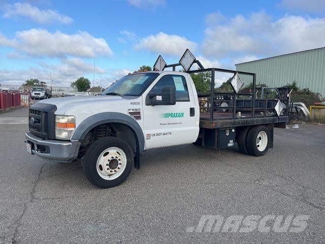Ford F550 Camion con sponde ribaltabili