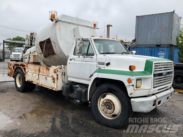 Ford F700 Costruzioni - Altro