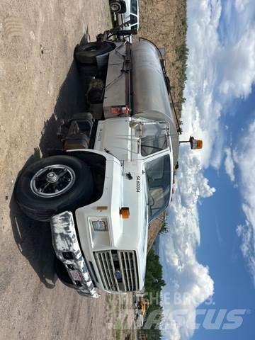 Ford F700 Betoniere