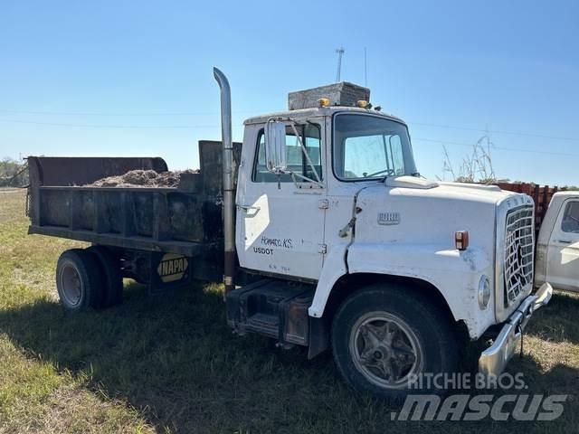 Ford F7000 Camion ribaltabili