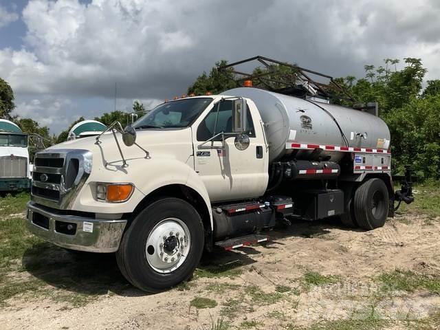 Ford F750 Betoniere