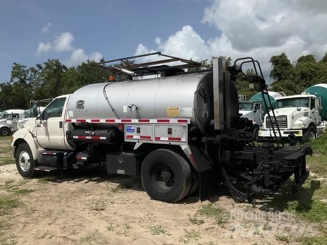 Ford F750 Betoniere