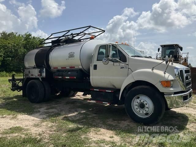 Ford F750 Betoniere