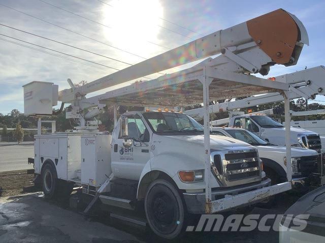 Ford F750 Piattaforme autocarrate