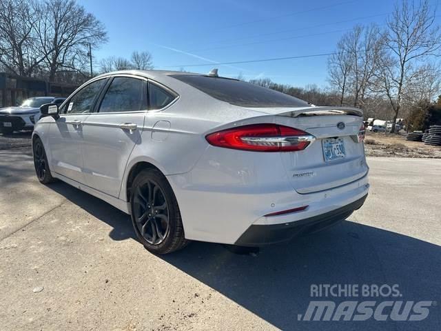 Ford Fusion Auto