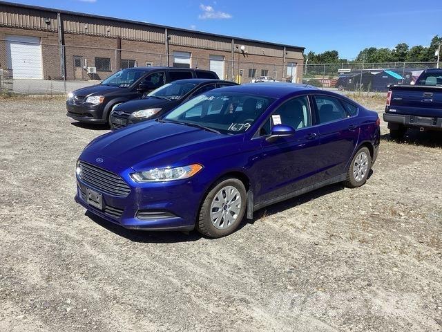Ford Fusion S Auto