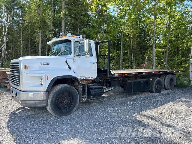 Ford L8000 Carroattrezzi