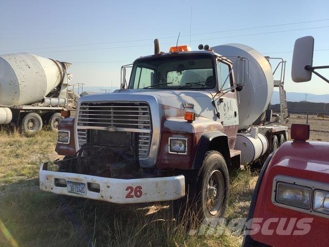 Ford L8000 Camion altro