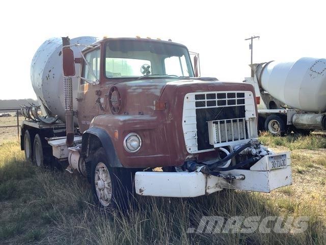 Ford L8000 Camion altro