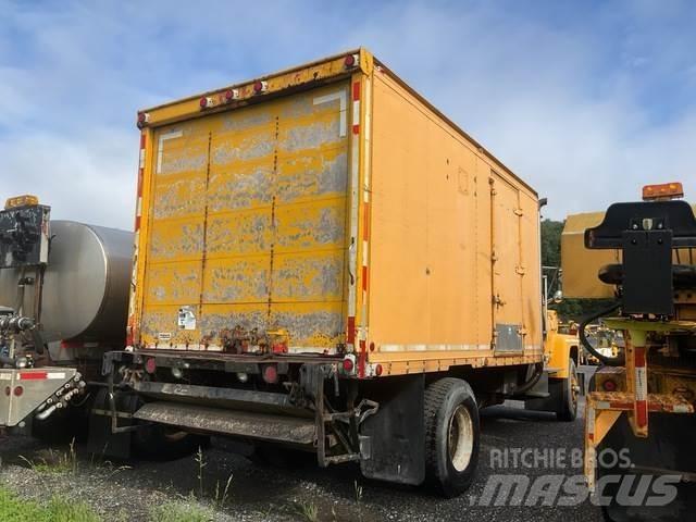 Ford L8000F Camion cassonati