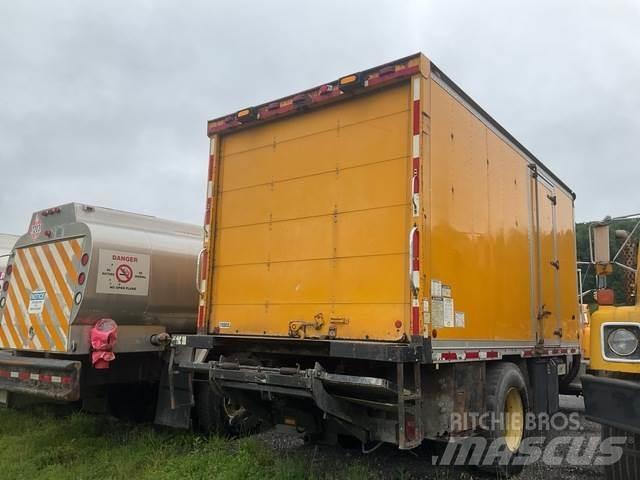Ford L8000F Camion cassonati