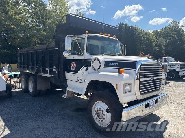 Ford L9000 Camion ribaltabili