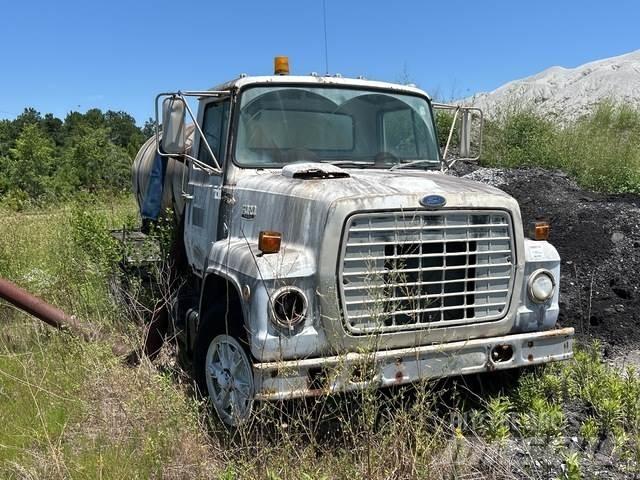 Ford LN7000 Autocisterne
