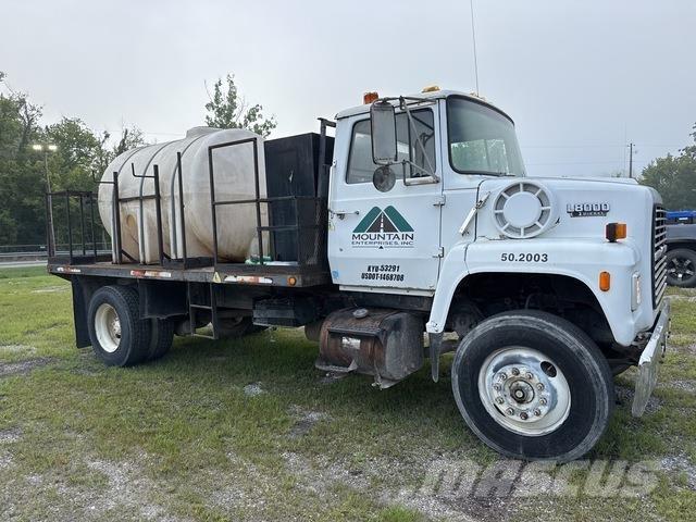 Ford LNT8000 Cisterna