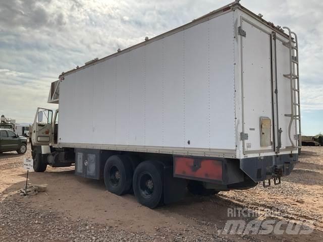 Ford LT8000 Furgone chiuso