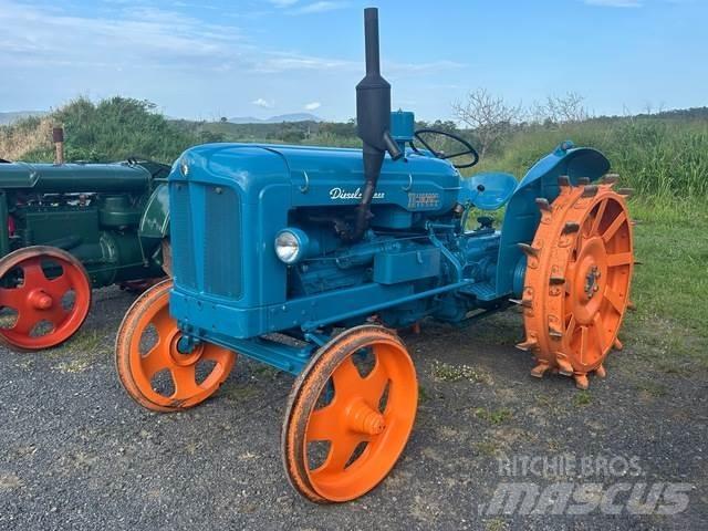 Fordson Major Costruzioni - Altro