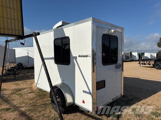 Forest River  Rimorchi cassonati