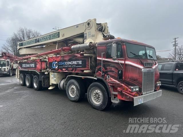 Freightliner  Autopompe per calcestruzzo