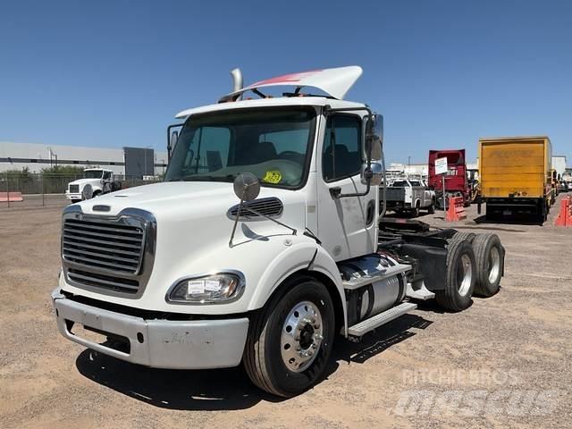 Freightliner  Motrici e Trattori Stradali