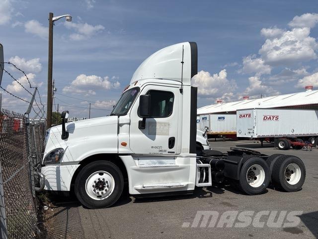 Freightliner  Motrici e Trattori Stradali