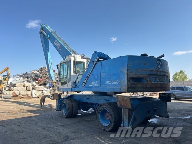 Fuchs MHL360 Movimentazione rifiuti