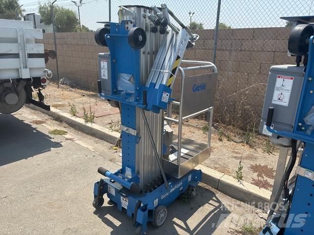 Genie AWP-25S Sollevatori verticali