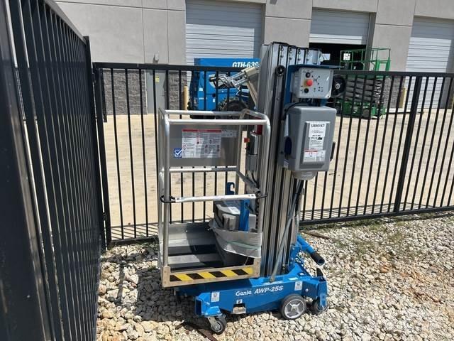 Genie AWP-25S Sollevatori verticali
