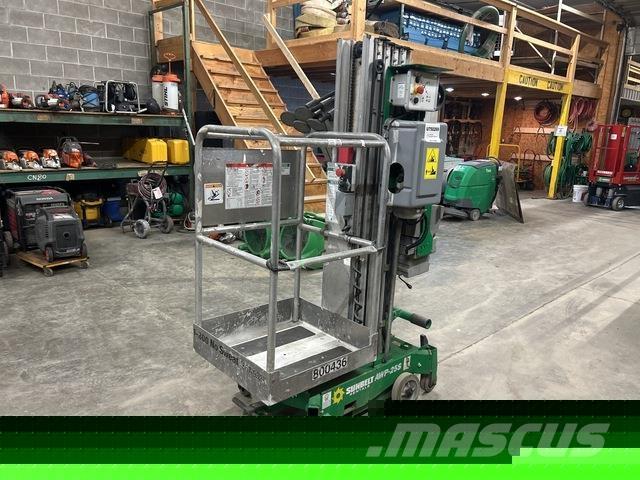 Genie AWP-25S Sollevatori verticali