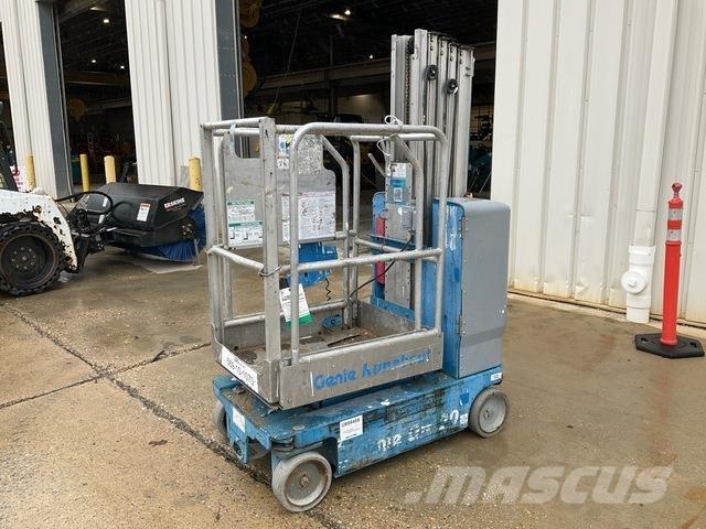 Genie GR-20 Sollevatori verticali