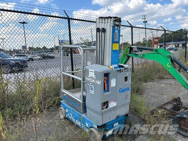 Genie GR-20 Sollevatori verticali