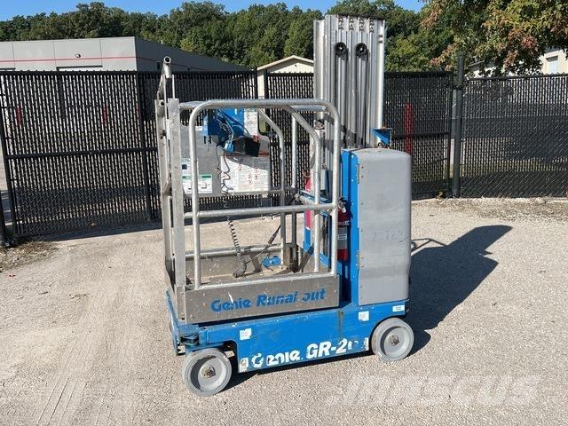 Genie GR-20 Sollevatori verticali
