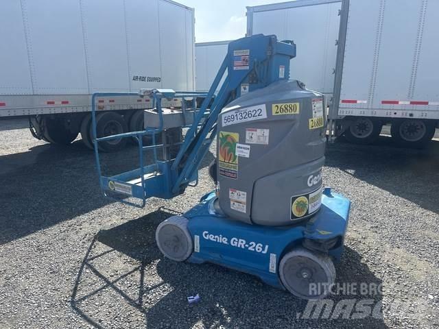 Genie GR-26J Sollevatori verticali